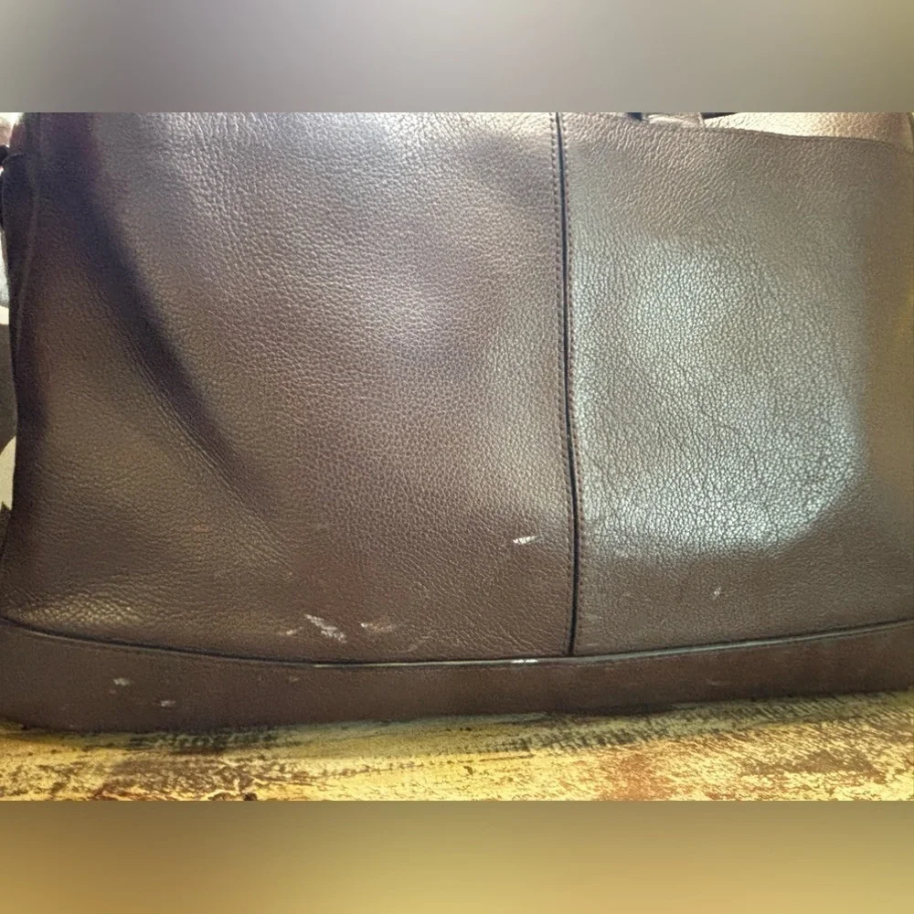 Coach Leather Hamilton Commuter *Please check all photos before purchase
